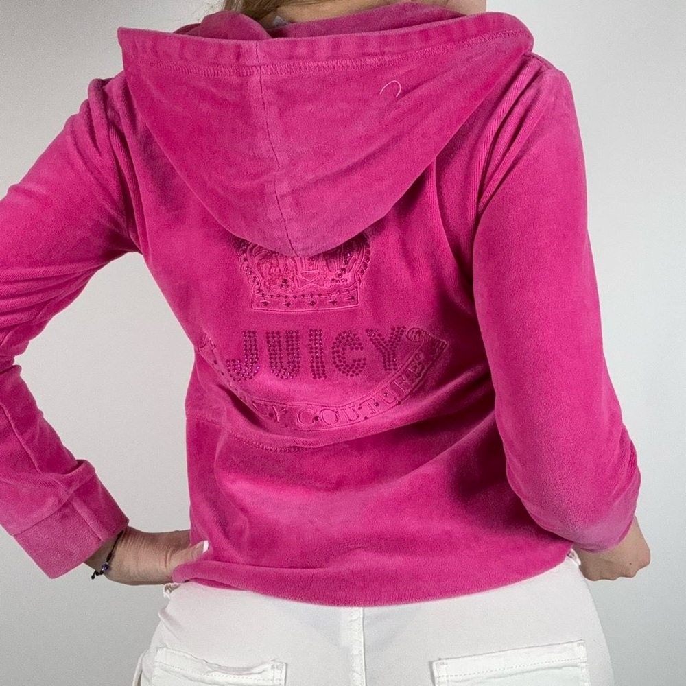 ❌SOLD❌ Juicy Couture Y2K Pink Velour Zip Hoodie - Picture 2 of 5